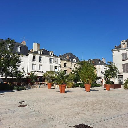 *Appartement Au Bout Du Monde Thouars* Exteriör bild