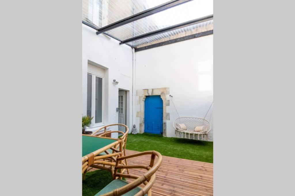 *Appartement Au Bout Du Monde Thouars* Exteriör bild