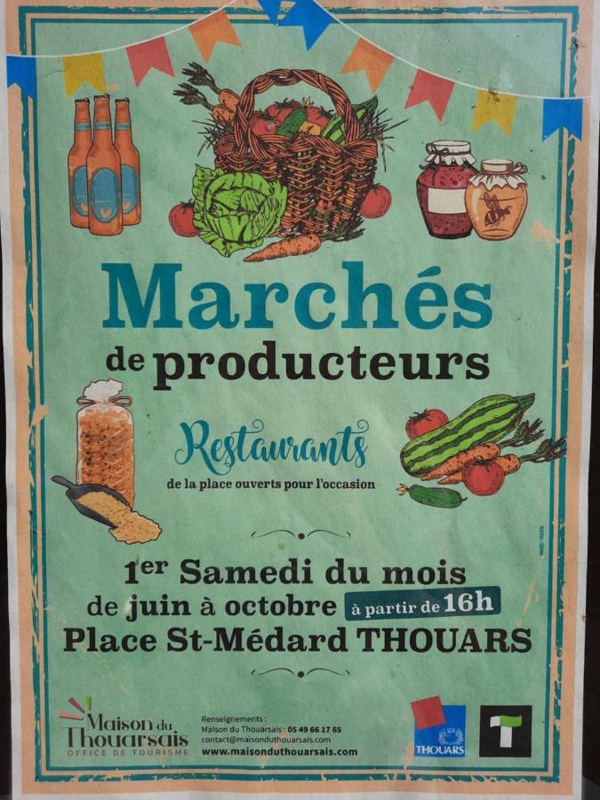 *Appartement Au Bout Du Monde Thouars* Exteriör bild